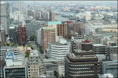Où est située la ville de Kobe ?