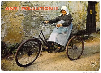 U - " Uniprix" est le nom d'une chaîne de pharmacies québécoises.