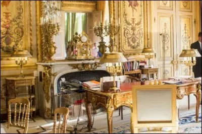 Comme chaque 14 juillet, le Président de la République s'exprime devant les Français : qui est alors Président ?