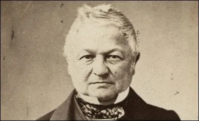 Premier président de la troisième république française, Adolphe Thiers , président de la république, passe également pour avoir été un chaud lapin, il prend une maîtresse et se marie avec sa fille, tout en se tapant la soeur de son épouse !