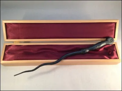 À qui appartient cette baguette ?