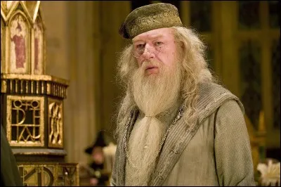 Dans quel tome Dumbledore meurt-il ?