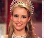 Comment s'appelle Miss France 2001 ?