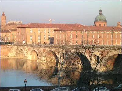 Le département de la Haute-Garonne ne touche pas :