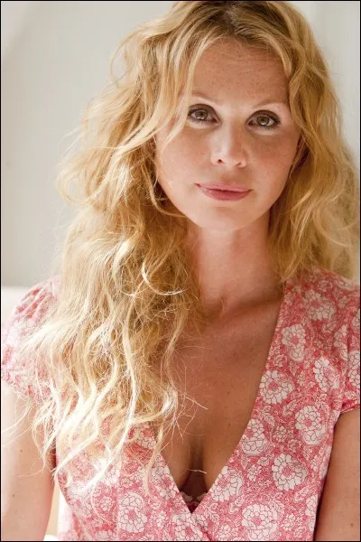 Comment s'appelle la mère du père de l'enfant de Clem ?