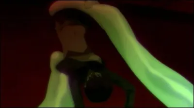 Lors des attaques d'une affreuse entité visqueuse qui aspire l'énergie des gens, que fait Kazuma ?