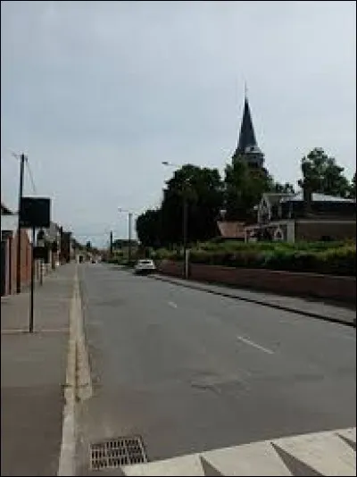 Commune des Hauts-de-France, dans l'arrondissement d'Arras, Neuville-Vitasse se situe dans le département ...