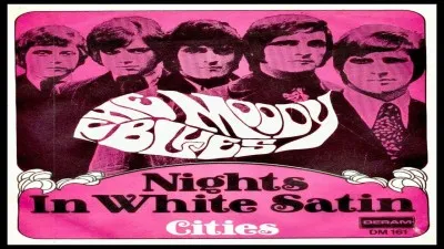 Et que diriez vous de "Nights in White Satin" ?