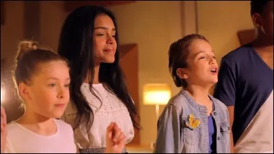 Quelle est la troisième chanson de leur album "Tout le bonheur du monde" ?