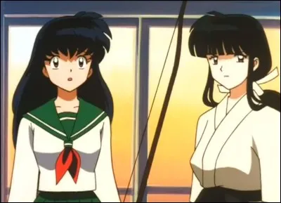 Kikyo aime beaucoup Kagome.