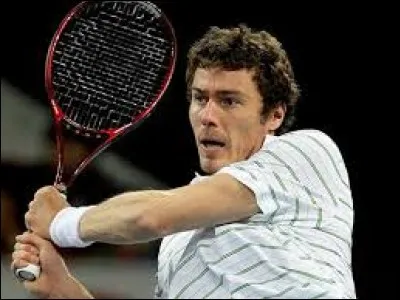 Safin est sur une mauvaise pente : il a ramboursé ses balles.