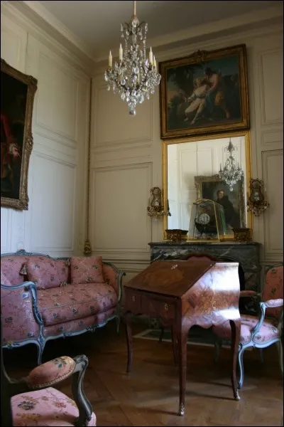 A l'appartement de quelle personne cette image correspond ?