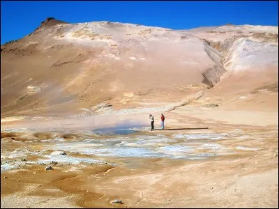 Quel pays européen possède un parti politique d'envergure du nom de "Ligue du Nord" ?