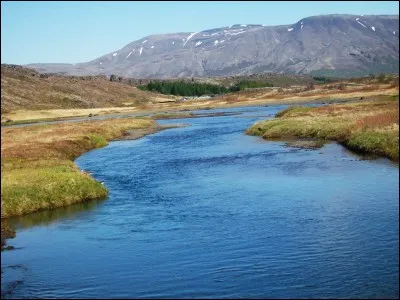 Quelle pays exerce sa souveraineté sur l'Ossétie du Nord ?