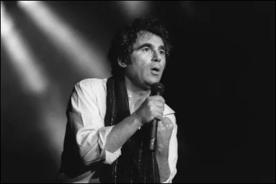 Laquelle de ces chansons n'est pas de Claude Nougaro ?