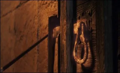 Pour ouvrir une porte fermée à clef, j'utilise...