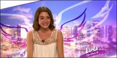 Quel est le projet professionnel de Luna dans les Anges 9 ? (elle a fait "The Voice")