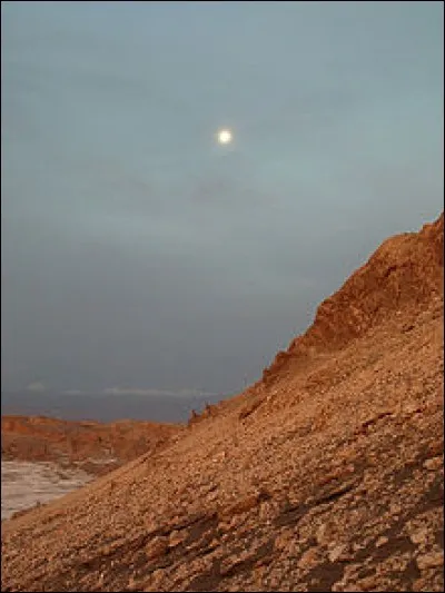 Dans quel pays peut-on voir le Valle de la Luna ?