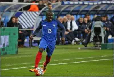 Quel club possède N'golo Kanté pendant la saison 2016-2017 ?