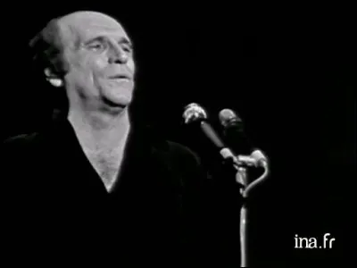 Anarchiste déclaré, Léo Ferré chantait , toujours en 1969 "Dans une France anarchiste Je mettrais ces fumiers debout A fumer le scrutin de liste Jusqu'au mégot de mon dégoût Et puis assis sur une chaise Un ordinateur dans l'gosier Ils chanteraient la Marseillaise Avec des cartes perforées.." Quel est le titre ?