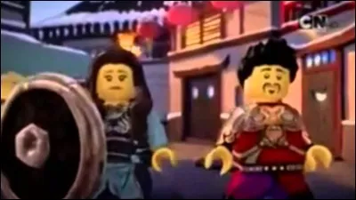 Qu'arrive-t-il aux parents de Kai et Nya ?