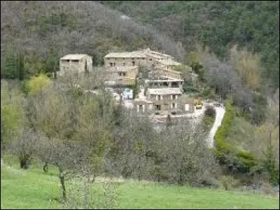 Petit village Dr&ocirc;mois de 34 habitants, Valouse se situe dans l'ancienne r&eacute;gion ...