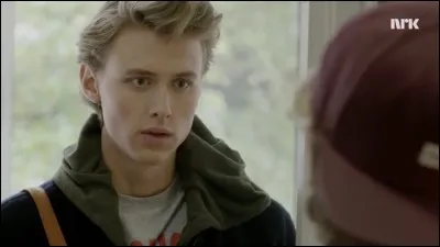 Comment s'appelle le copain d'Isak ?