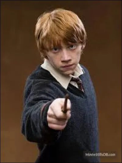 Par qui Ron se fait-il stupéfixier ?