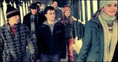 Hermione donne l'idée de créer l'armée de Dumbledore ! Où donne-t-elle la première réunion de l'AD ?