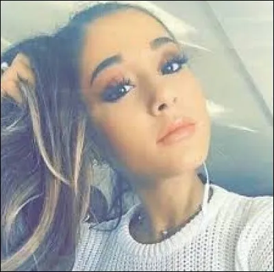 Quelle est cette bêtise qu'elle regrette d'avoir faite ?