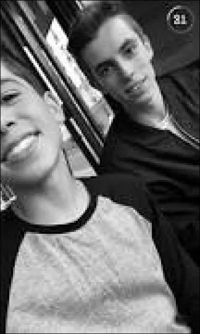 Qui est sur la photo avec Sulivan ?