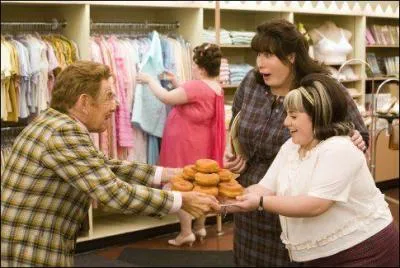 Jerry Stiler qui joue Mrs. Pinky jouait aussi en 1988 un personnage, mais lequel ?