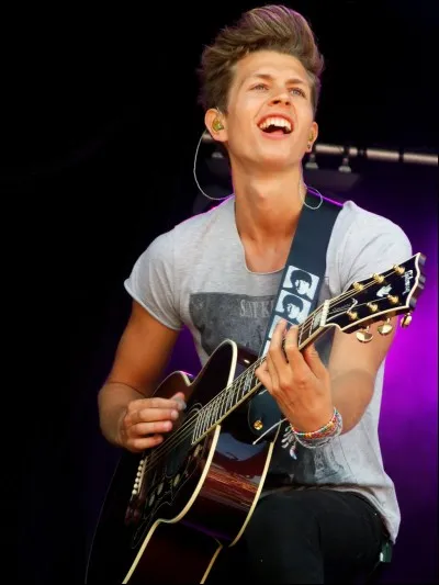 Qui est ce membre du groupe ?