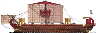 Comment appelait-on les anciennes galères comportants 5 rangs de rames ?