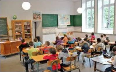 Que doivent faire les élèves quand ils sont en classe ?
