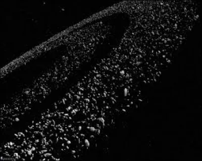 Quel est le poids de Cérès par rapport au poids de toute la ceinture d'astéroïdes réunis ?