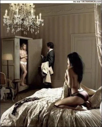 Débarquer à l'improviste et surtout au mauvais moment, c'est arriver comme un cheveu sur ...