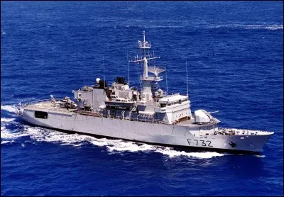 Où la frégate de surveillance Nivôse est-elle basée ?