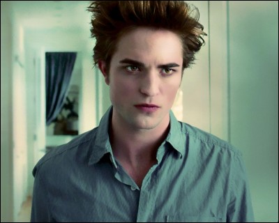 Quel est le nom complet d'Edward (après sa mutation en vampire) ?