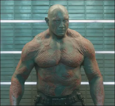 Selon Drax, qu'est-ce qui peut passer au-dessus de sa tête ?