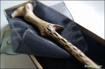 À qui appartient cette baguette ?