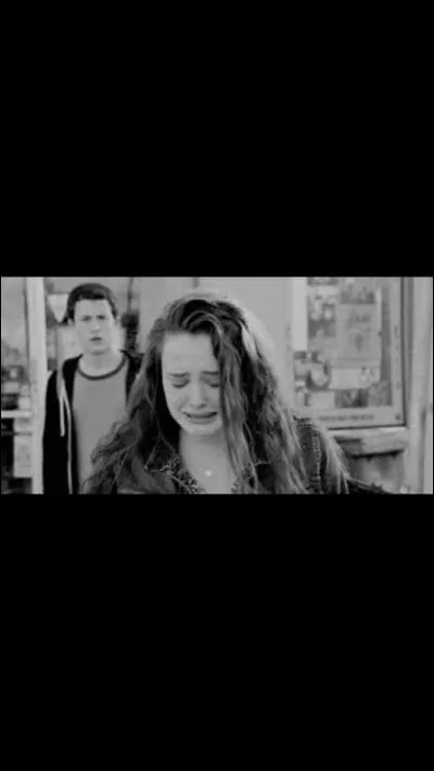 Qui prenait des photos d'elle ?