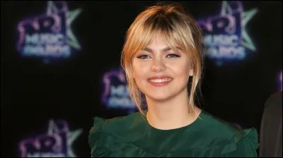 Quel &acirc;ge a-t-elle ?