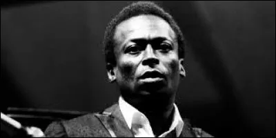 Quel était l'instrument que pratiquait Miles Davis ?