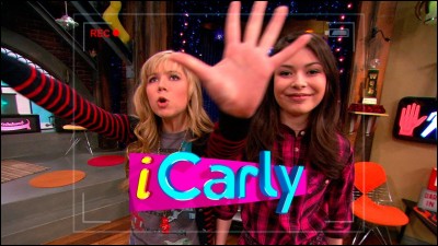 Comment s'appelle la meilleure amie de Carly ?