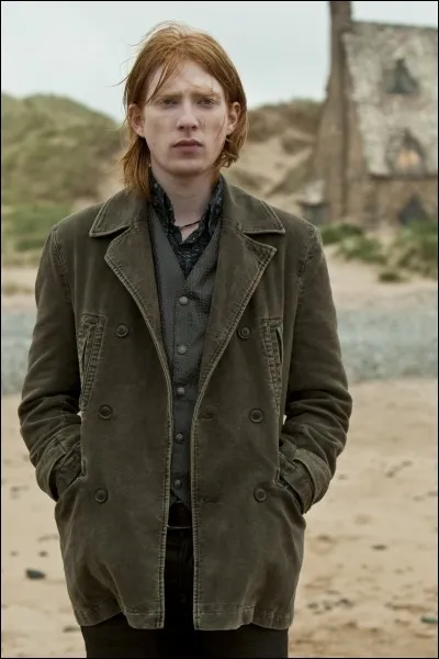 Quand Bill a-t-il été mordu par Greyback ?