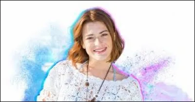 Comment s'appelle cette deuxième chanteuse ?