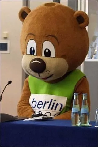 Je suis la mascotte de ces championnats, je m'appelle...