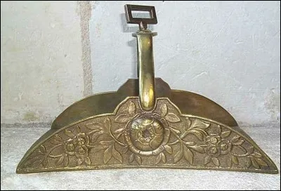 Sur quelle selle monterez-vous ces magnifiques étriers pour ne pas faire de faute de goût ?