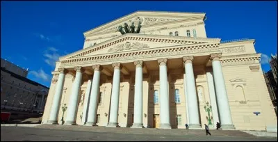 Que pensez-vous du fait d'instaurer le non-cumul des mandats dans le temps ? 
*C'est-à-dire, pas plus de trois mandats identiques successifs.